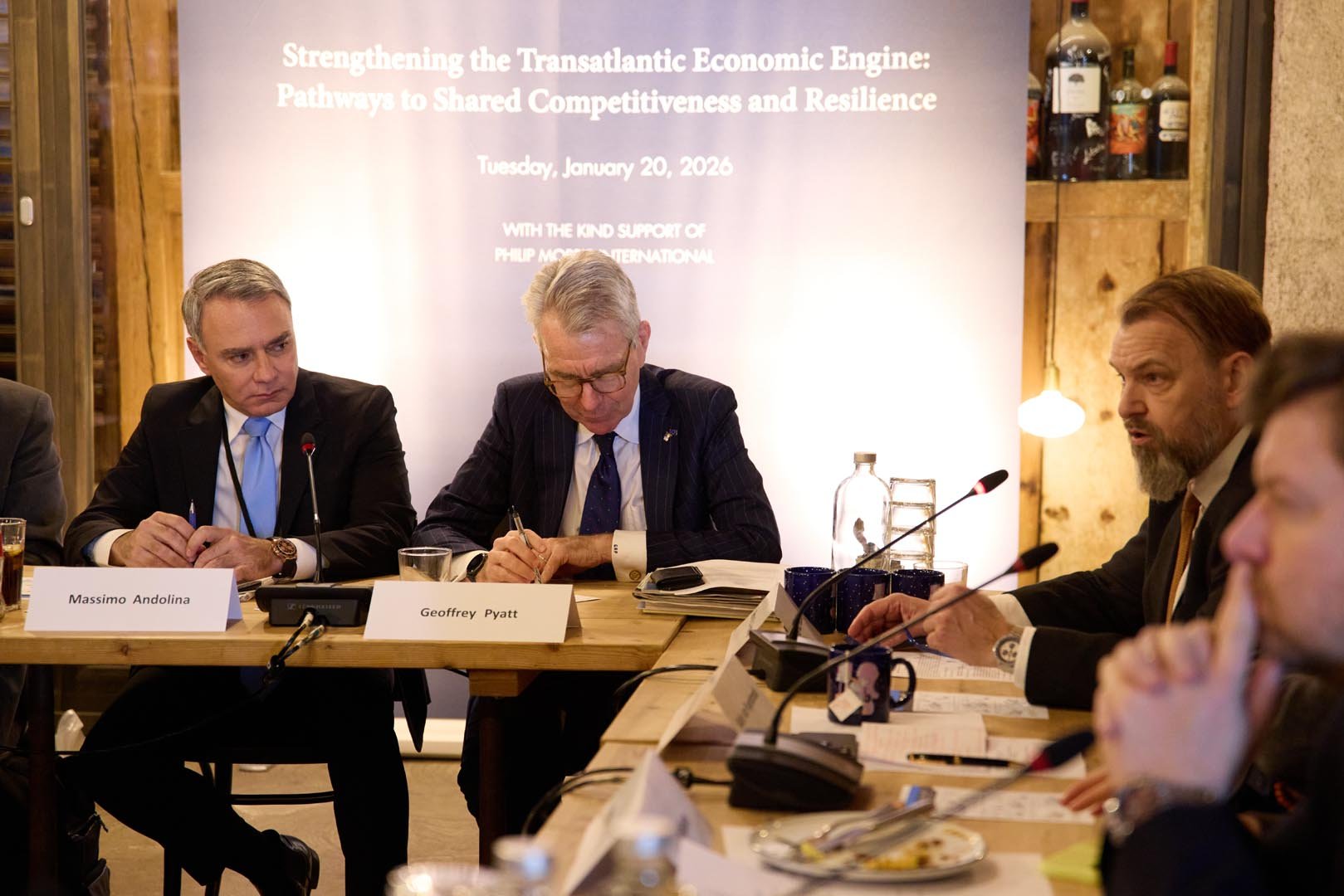 Delphi Roundtable at Davos 8-2